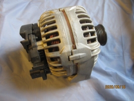 Mercedes Benz - Alternator - 0121541302